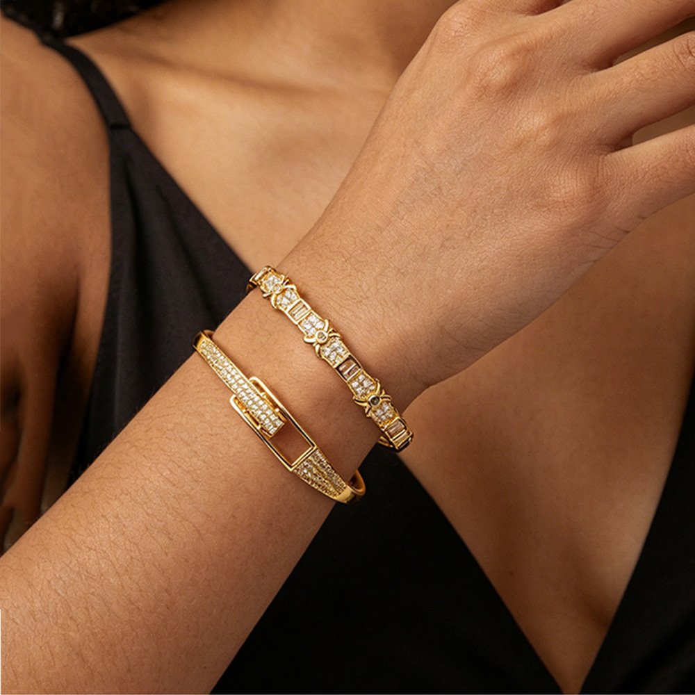 Round Electroplated Bangle For Women In Copper With 18K Real Gold Water Plating And Zircon Inlay