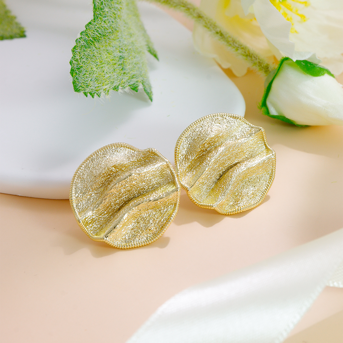 Round Folded Stud Earrings For Women In Copper Material With 0.03µm Copper Plated Water Plating 2