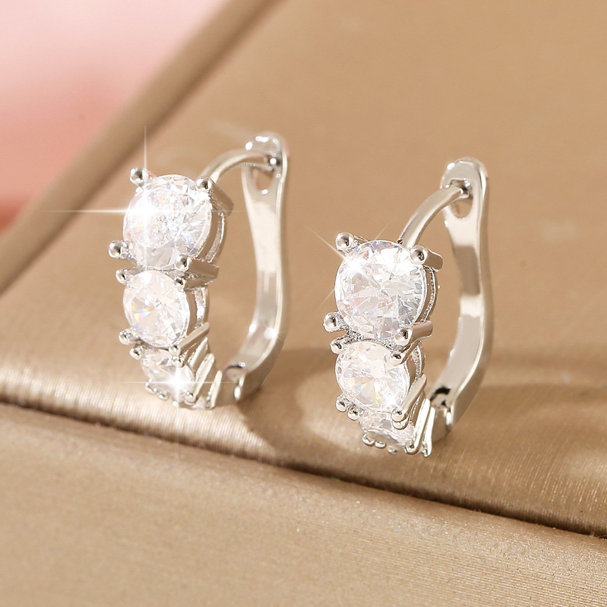 Round Hoop Earrings For Women In Golden Copper With Electroplated Gold Plating And Zircon Inlay 4