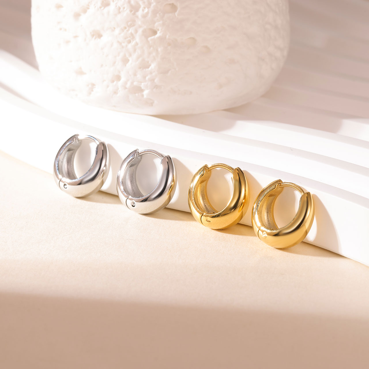 Round Hypoallergenic Earrings In 304 Stainless Steel With PVD Coated Gold Plating And 0.03µm-0.05µm Thickness 3