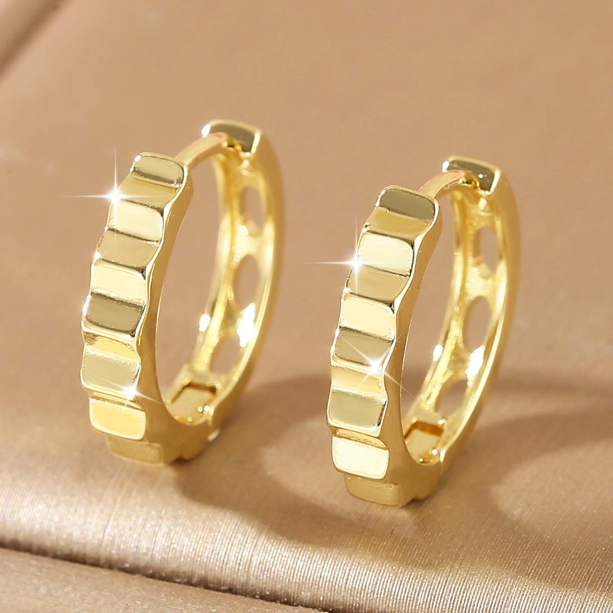 Round Ear Cuffs For Women In Retro Style, Electroplated Copper With Golden Finish