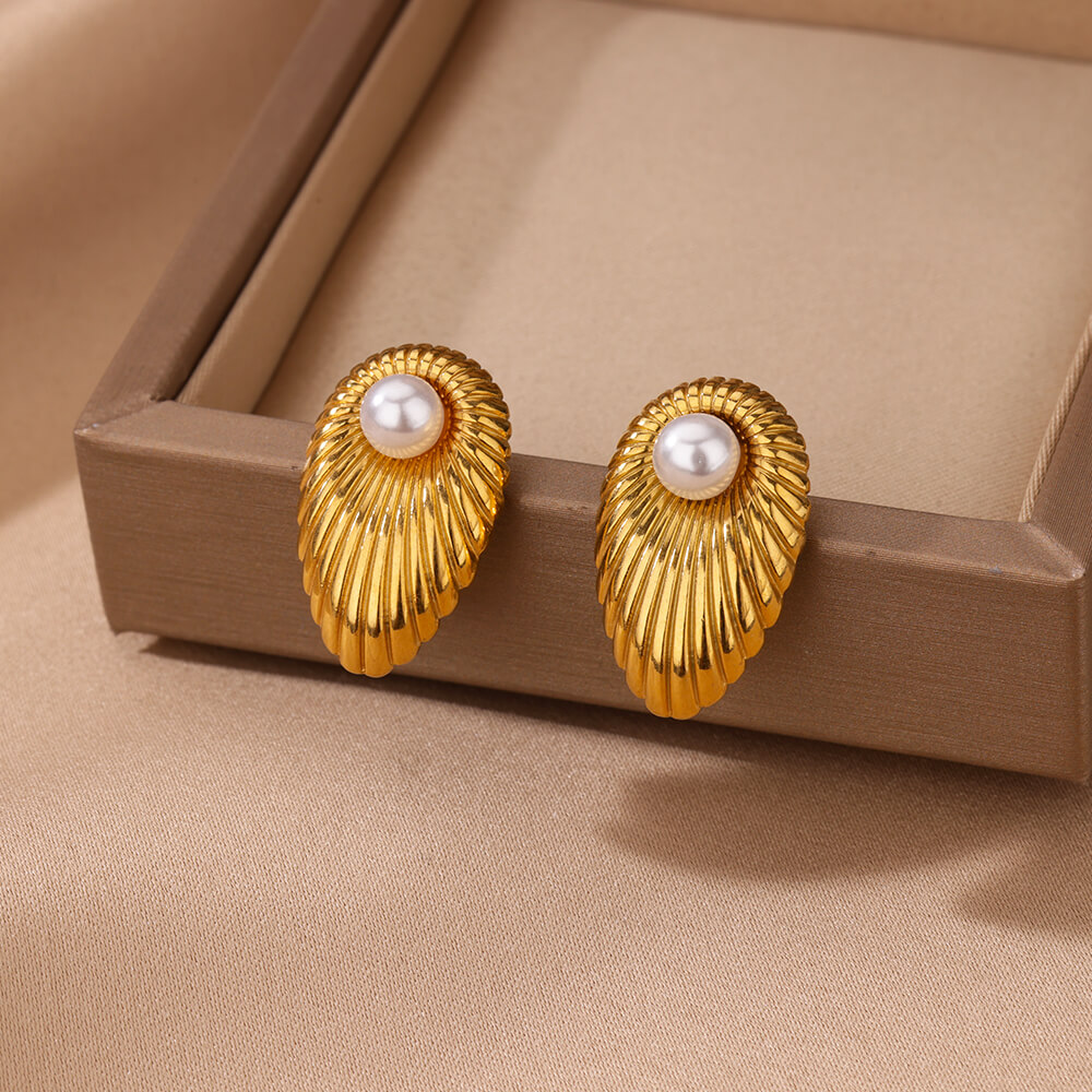 Round Waterproof Non Tarnish Stud Earrings For Women In Copper With 18K Real Gold Plated PVD Coating And Artificial Pearl Inlay 5