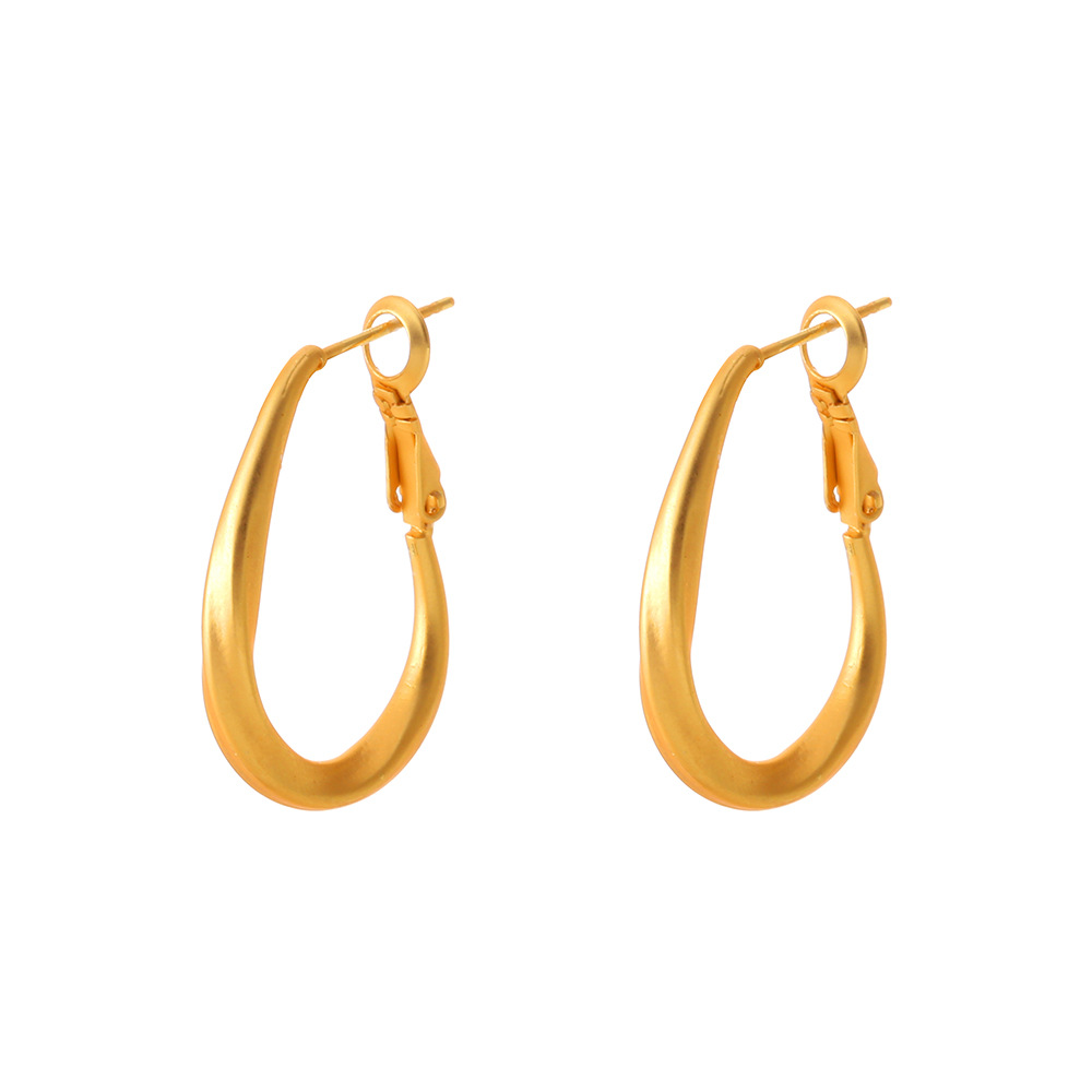 Simple Style Oval Hoop Earrings For Women In Golden Copper With Electroplated Finish 5