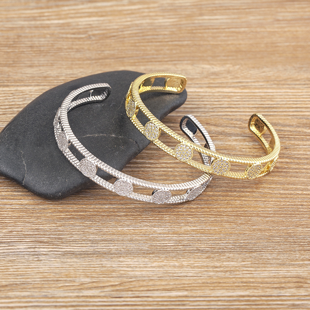 Simple Style Round Bangle In Copper With 18K Real Gold Plated Electroplated Finish