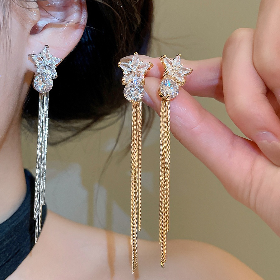 Simple Style Star Tassel Stud Earrings For Women In Copper With Zircon Inlay, 18K Real Gold Plated Finish