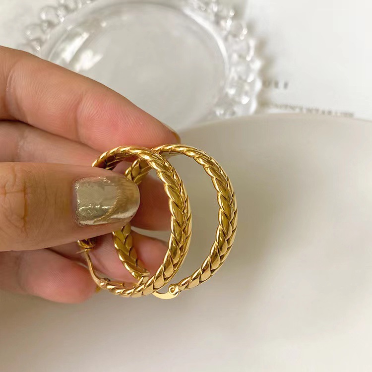 Simple Style Geometric Earrings For Women Featuring Inlaid 18K Gold With 304 Stainless Steel Ear Pins 2