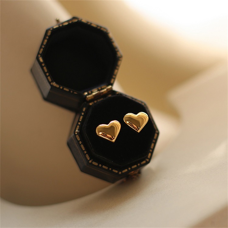 Heart Shape Waterproof Non Tarnish Earrings For Women, 14K Gold PVD Coated 304 Stainless Steel Studs With 0.05-0.08µm Plating 5