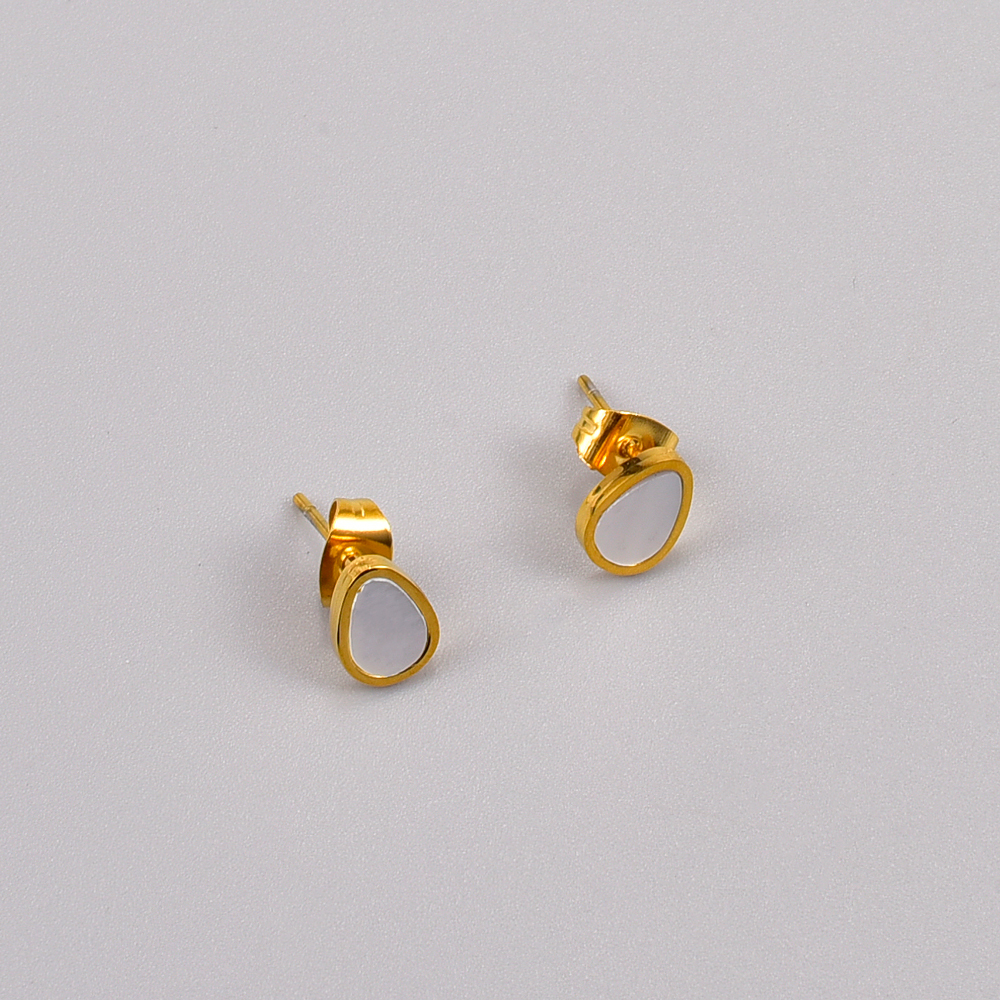 Heart-Shaped Earrings For Women With 18K Gold Plated 304 Stainless Steel Featuring PVD Coating 2