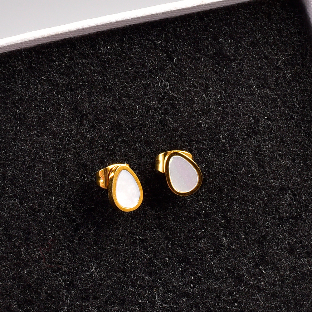 Heart-Shaped Earrings For Women With 18K Gold Plated 304 Stainless Steel Featuring PVD Coating 4