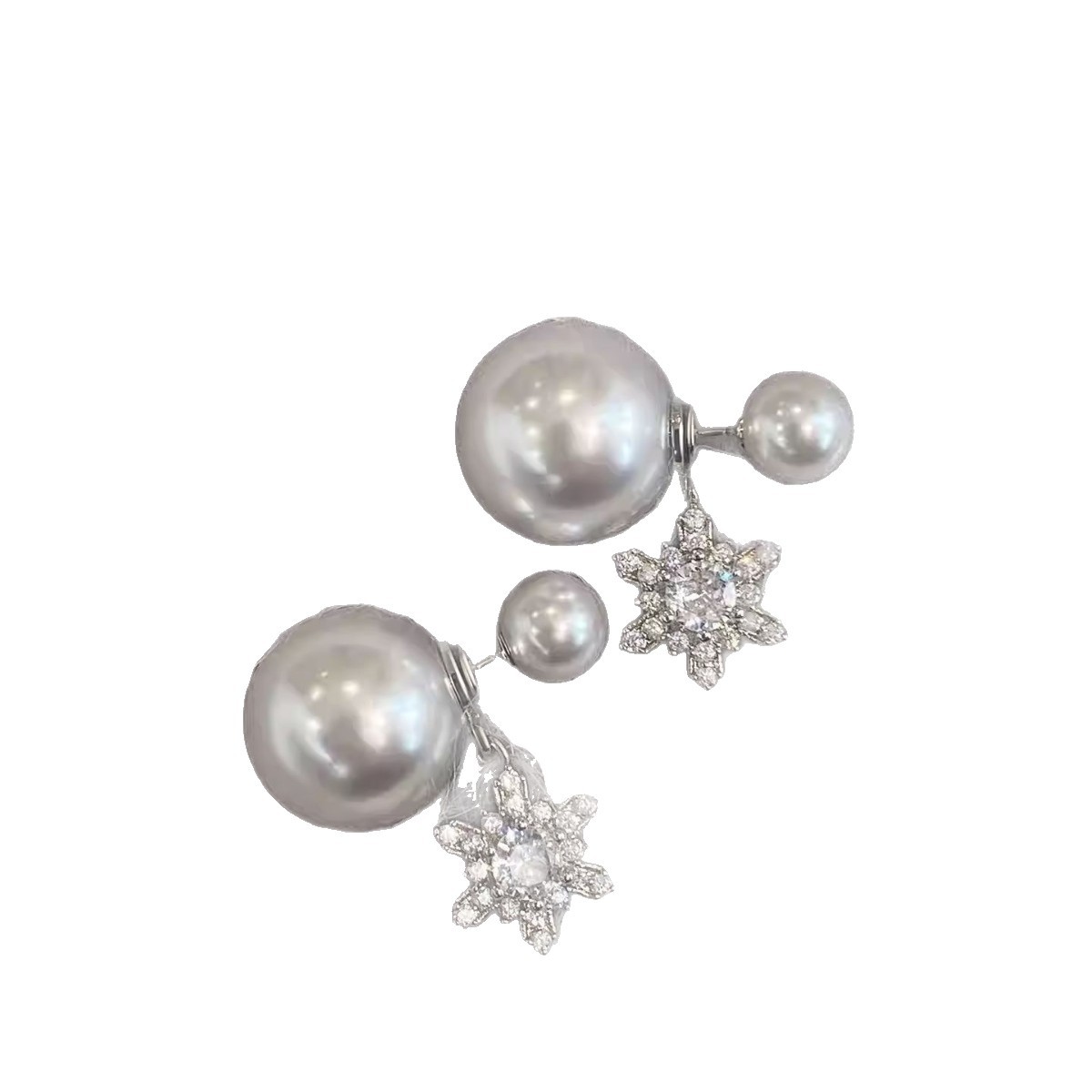 Sweet Snowflake Stud Earrings For Women In Real Gold Plated With Copper Posts Featuring Zircon Inlay 5