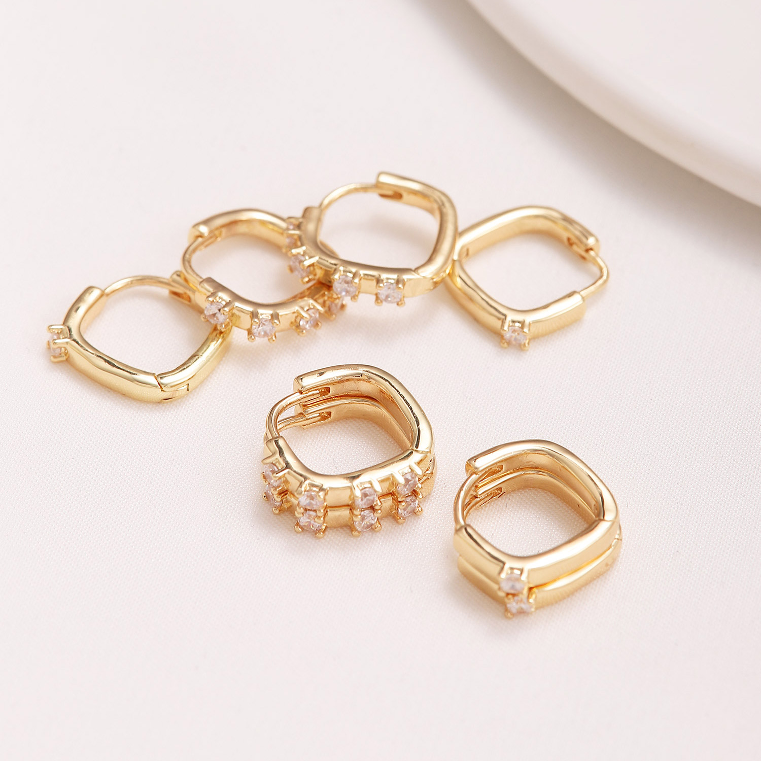 Square Claw Setting Earrings For Women, Copper With 14K Real Gold Water Plating And Zircon Inlay 5