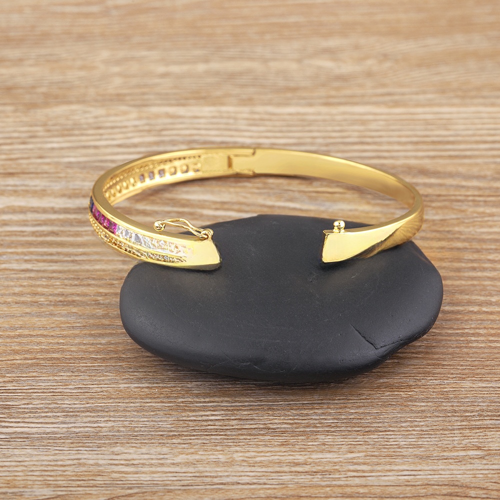 Star Pattern Copper Bangle With Zircon Inlay, 18K Real Gold Plated Featuring Electroplated Craft 3