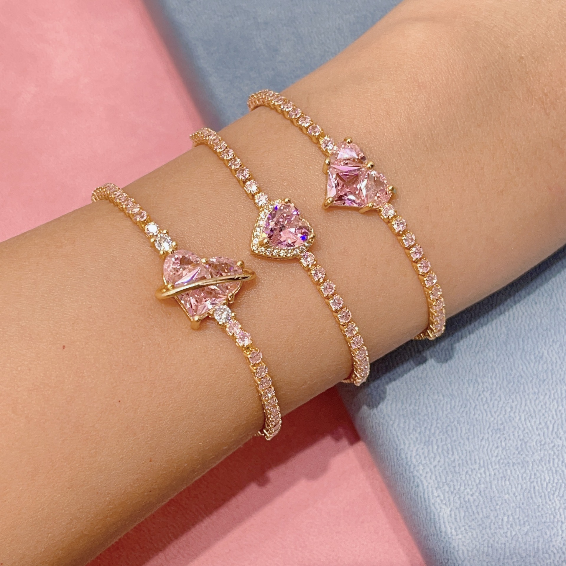 Heart Shape Copper Bracelet For Women With Electroplated Design And Zircon Inlay, Sweet Style 4