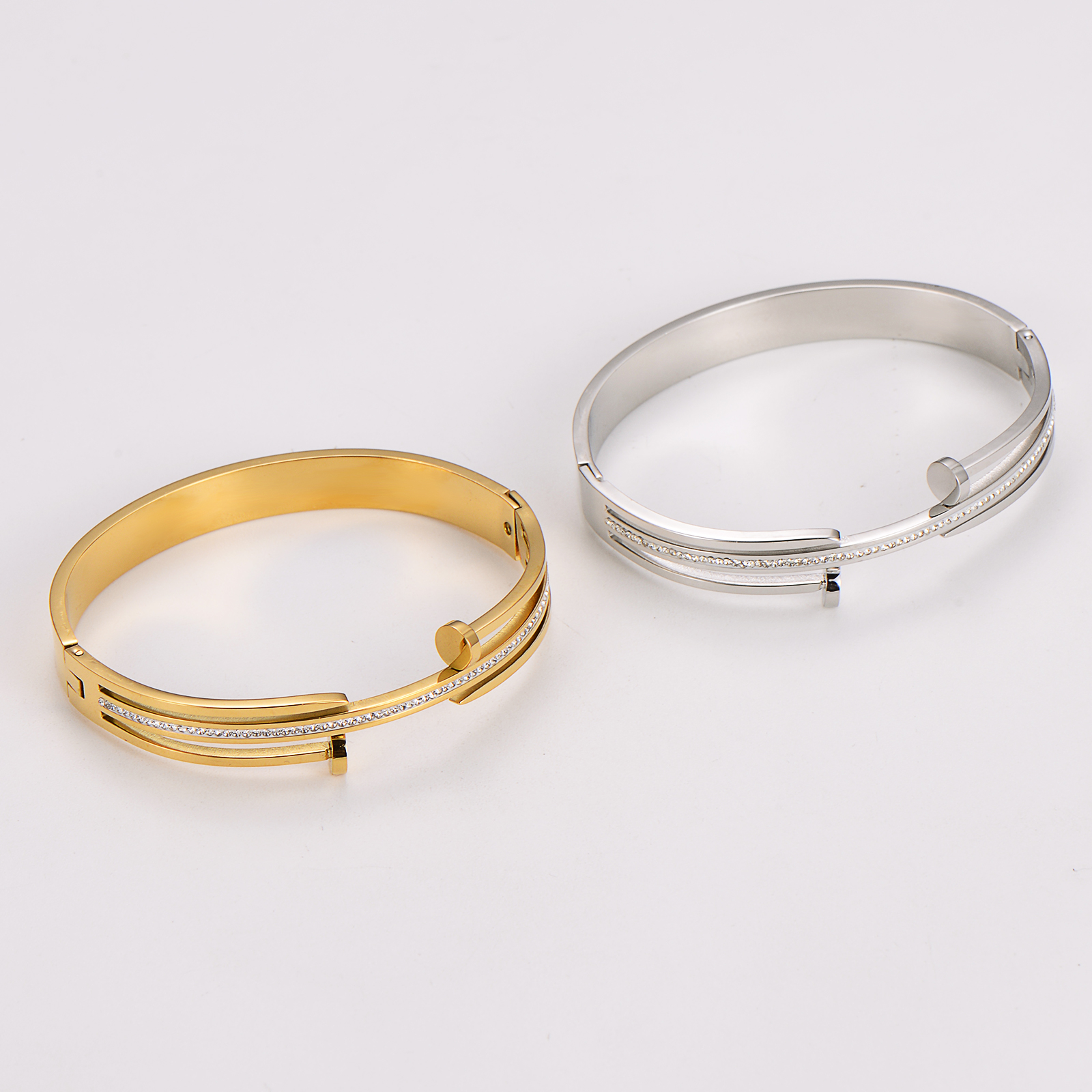 Electroplated T Shape Bangle For Women In 304 Stainless Steel With 18K Gold PVD Coating And Rhinestones Inlay 5
