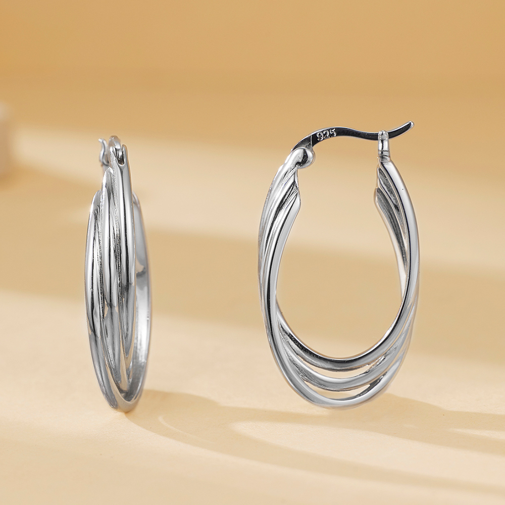 Three-dimensional C Shape Earrings For Women In Copper With 18K Real Gold Plated Water Plating And 0.03µm Thickness 2