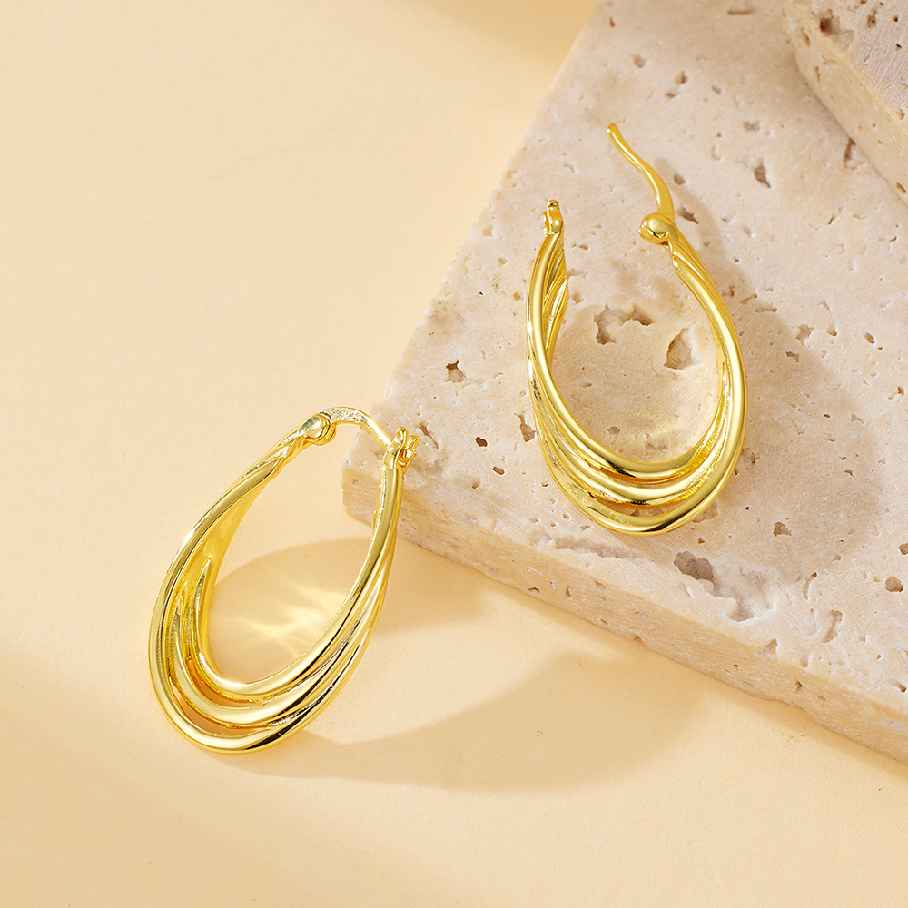 Three-dimensional C Shape Earrings For Women In Copper With 18K Real Gold Plated Water Plating And 0.03µm Thickness 5