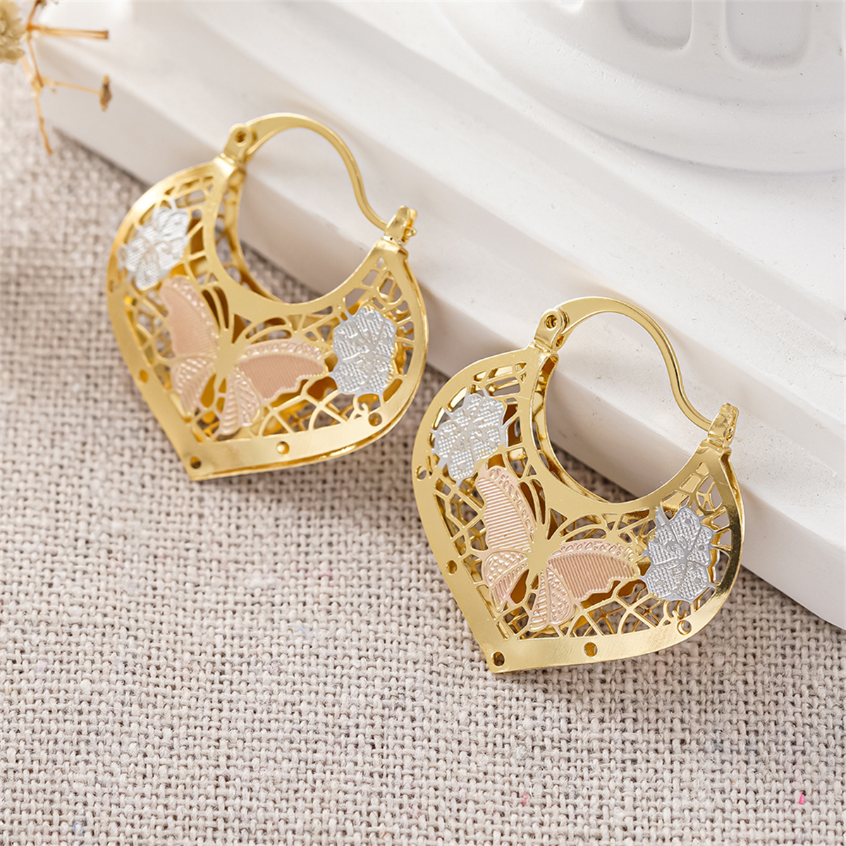 Three-dimensional Flowers Earrings For Women In Copper With KC Golden Water Plating And 0.03µm Thickness 3