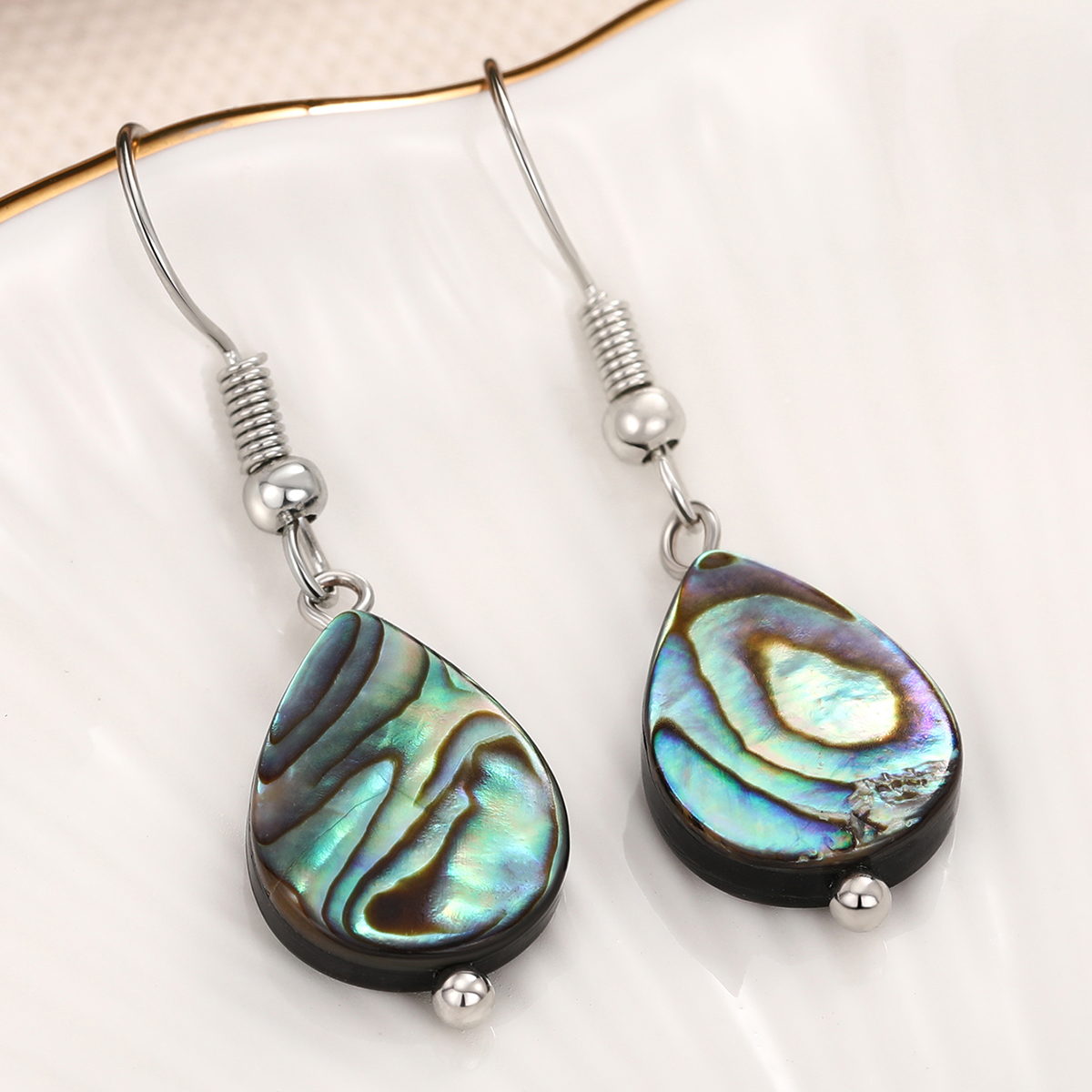 Three-dimensional Geometric Copper Earrings With White K Plated Water Plating And 0.03µm Thick Coating, Drop Earrings 2