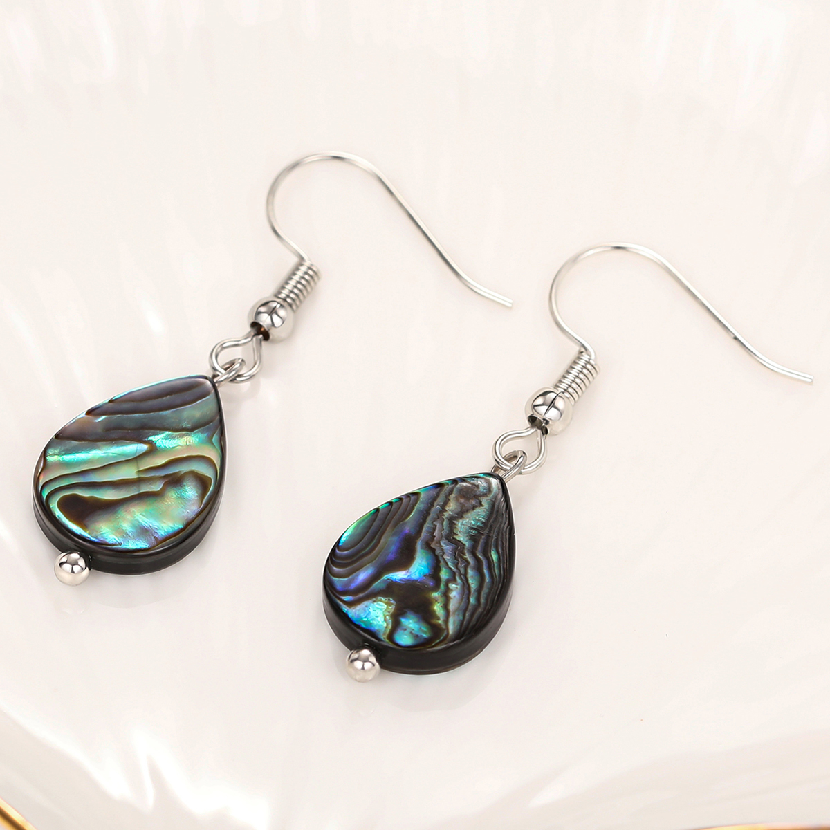 Three-dimensional Geometric Copper Earrings With White K Plated Water Plating And 0.03µm Thick Coating, Drop Earrings 4