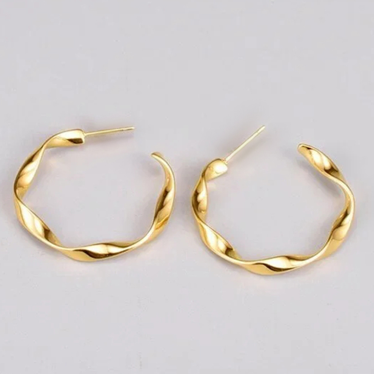 Three-dimensional Geometric Earrings In Copper With KC Golden Water Plating And 0.03µm Thick Coating 3