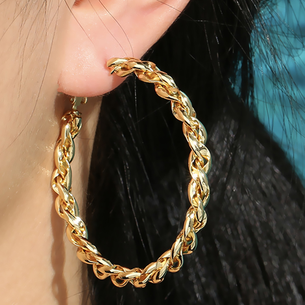 Three-dimensional Geometric Earrings In Copper With KC Golden Plated Water Plating Featuring 0.03µm Thick Coating 4