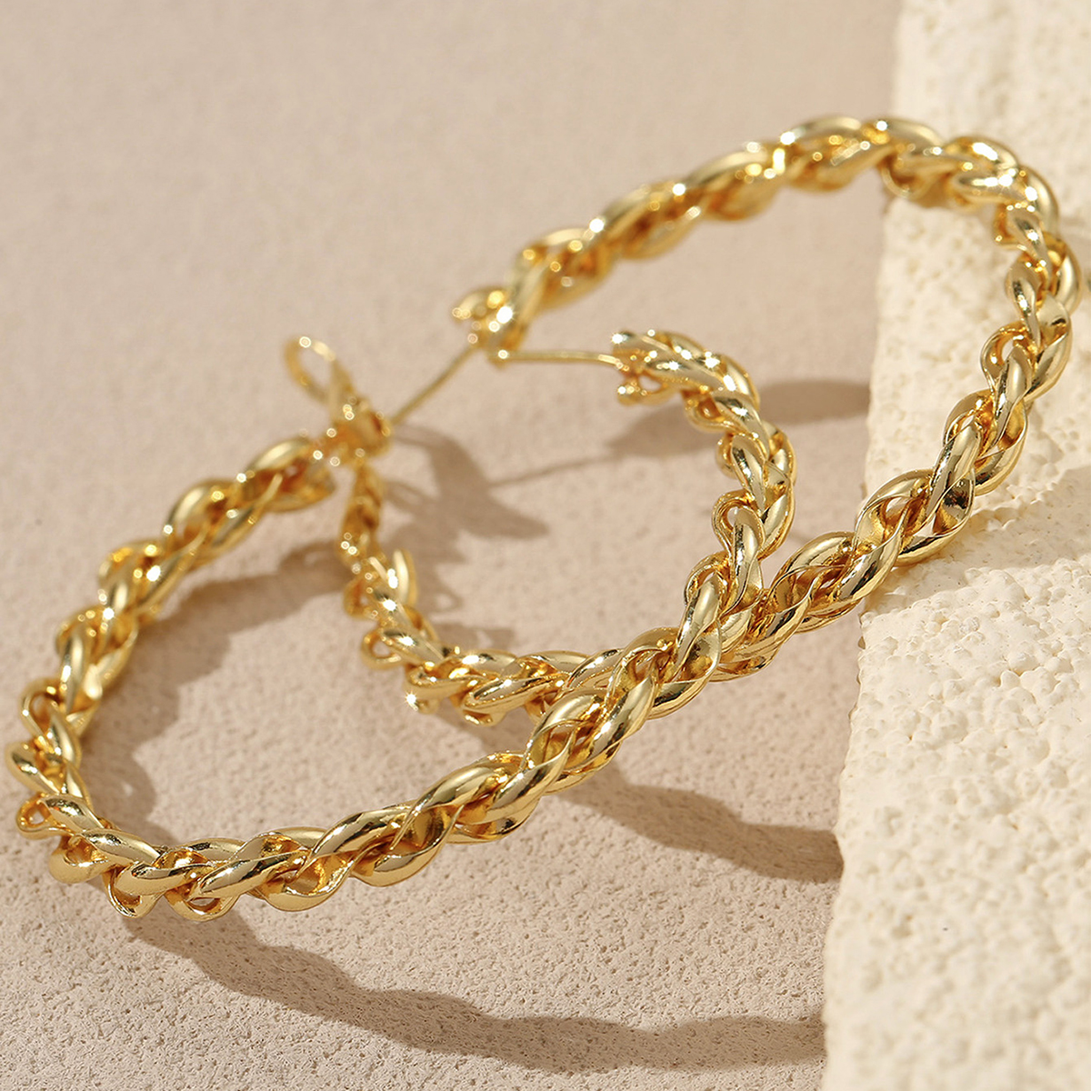 Three-dimensional Geometric Earrings In Copper With KC Golden Plated Water Plating Featuring 0.03µm Thick Coating 5