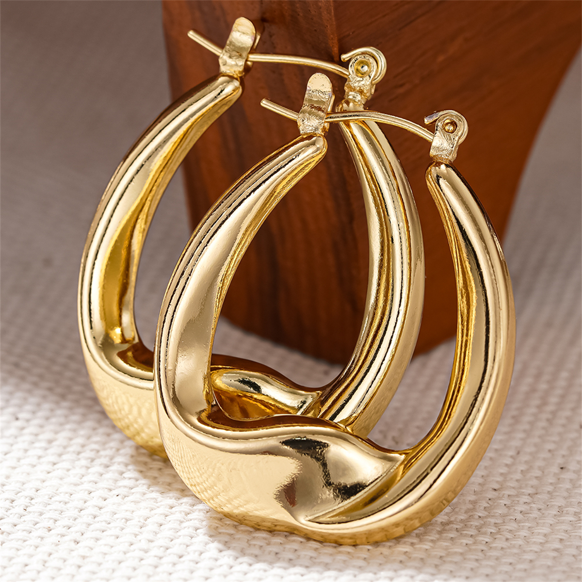 Three-dimensional Geometric Earrings For Women In Copper With KC Golden Water Plating And 0.03µm Thickness 3