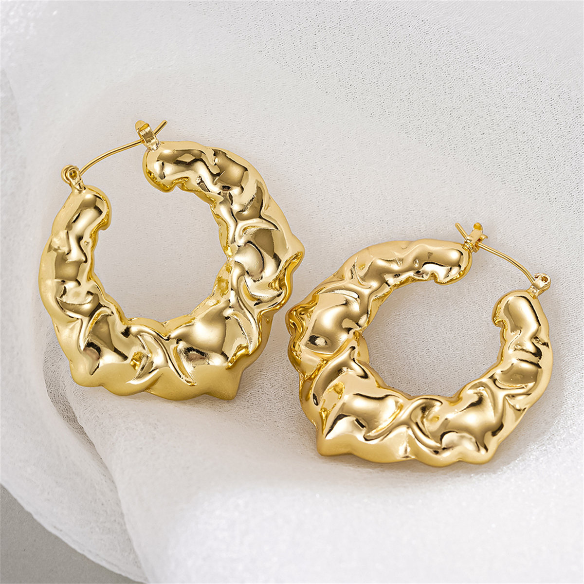 Three-dimensional Geometric Earrings For Women In Copper With KC Golden Plated Water Plating And 0.03µm Thickness 8
