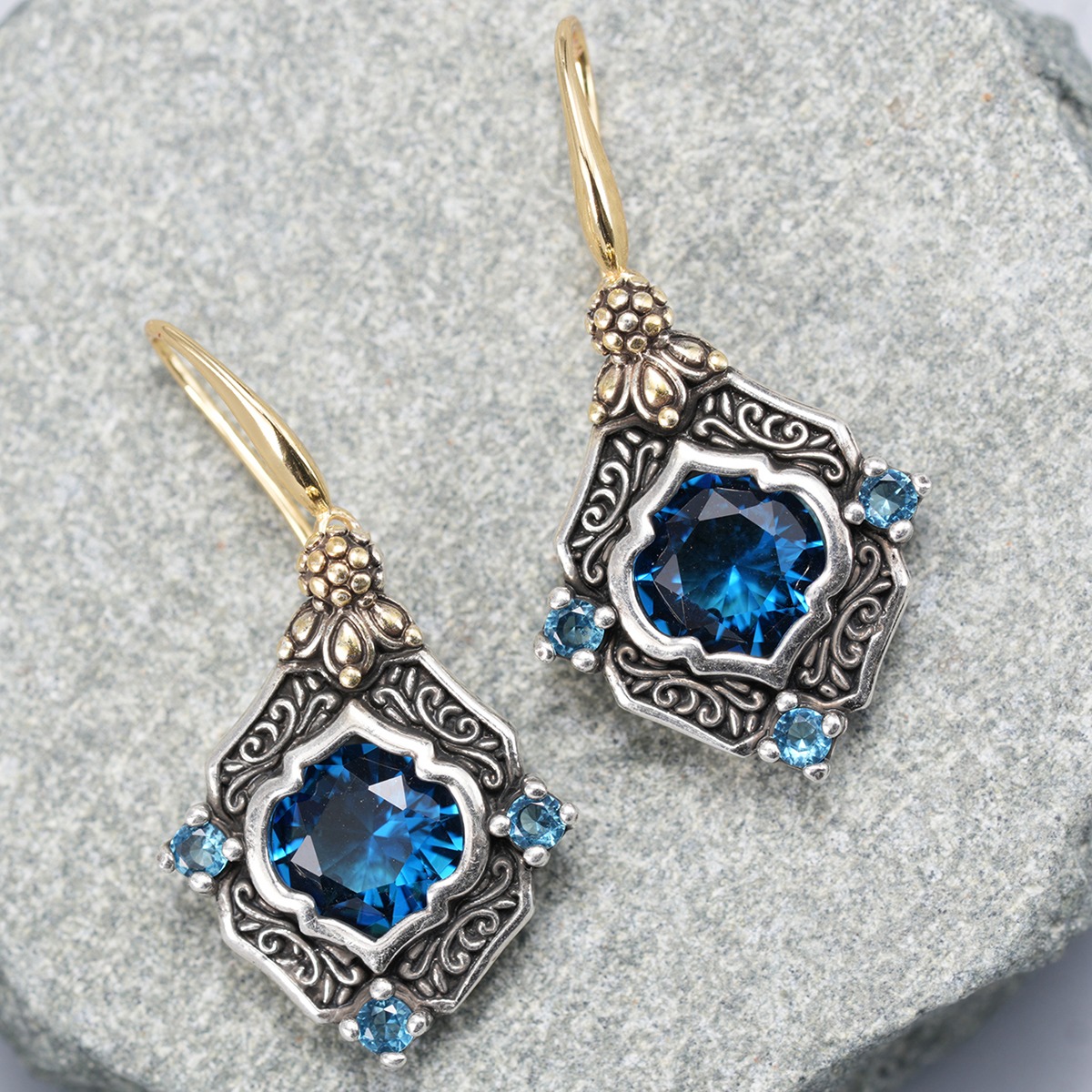 Three-dimensional Geometric Earrings In Copper With KC Golden Water Plating 0.03µm Thickness Featuring Zircon Inlay 10