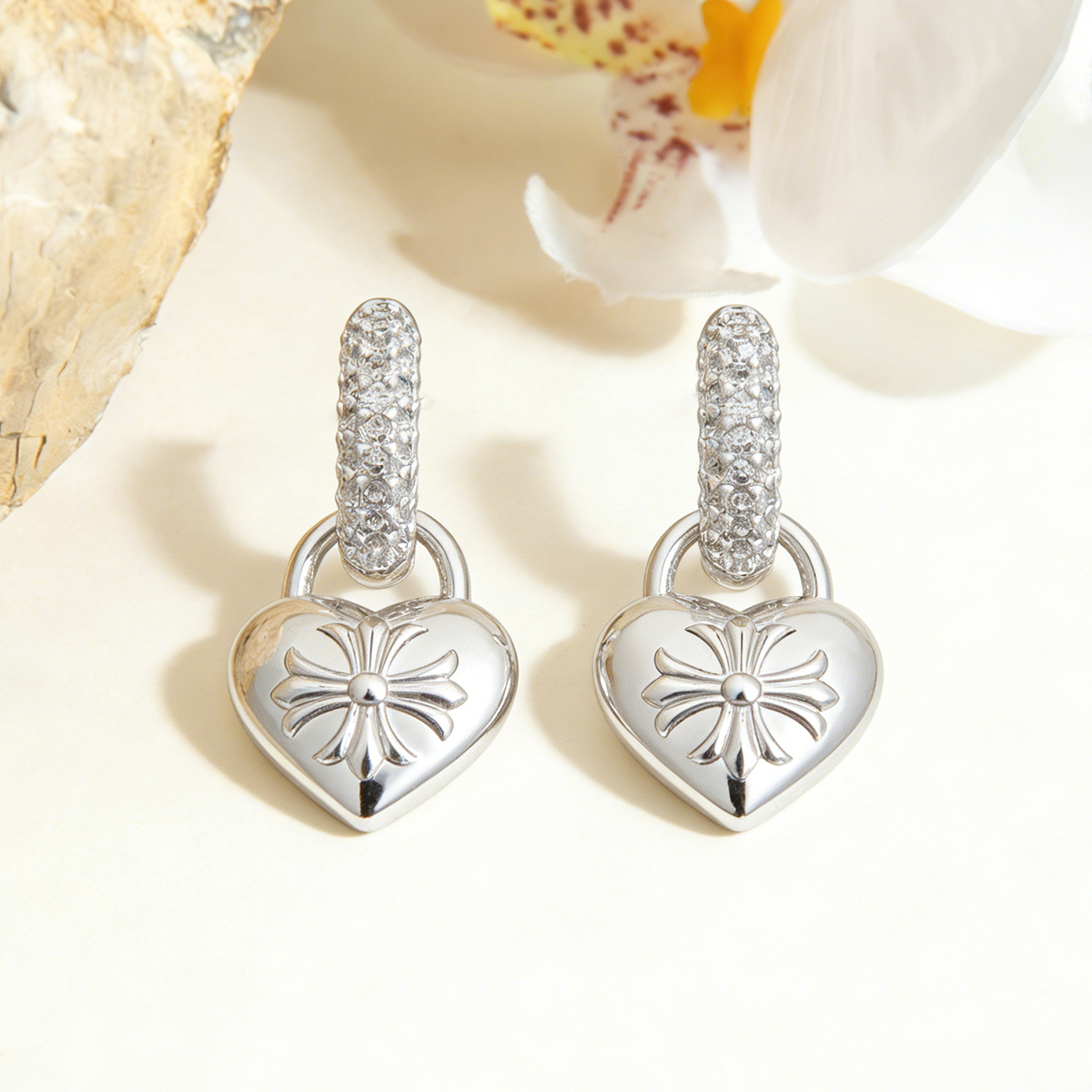 Three-dimensional Geometric Earrings For Women In Copper With Golden Plated Electroplated Finish And 0.01µm Coating Thickness 3