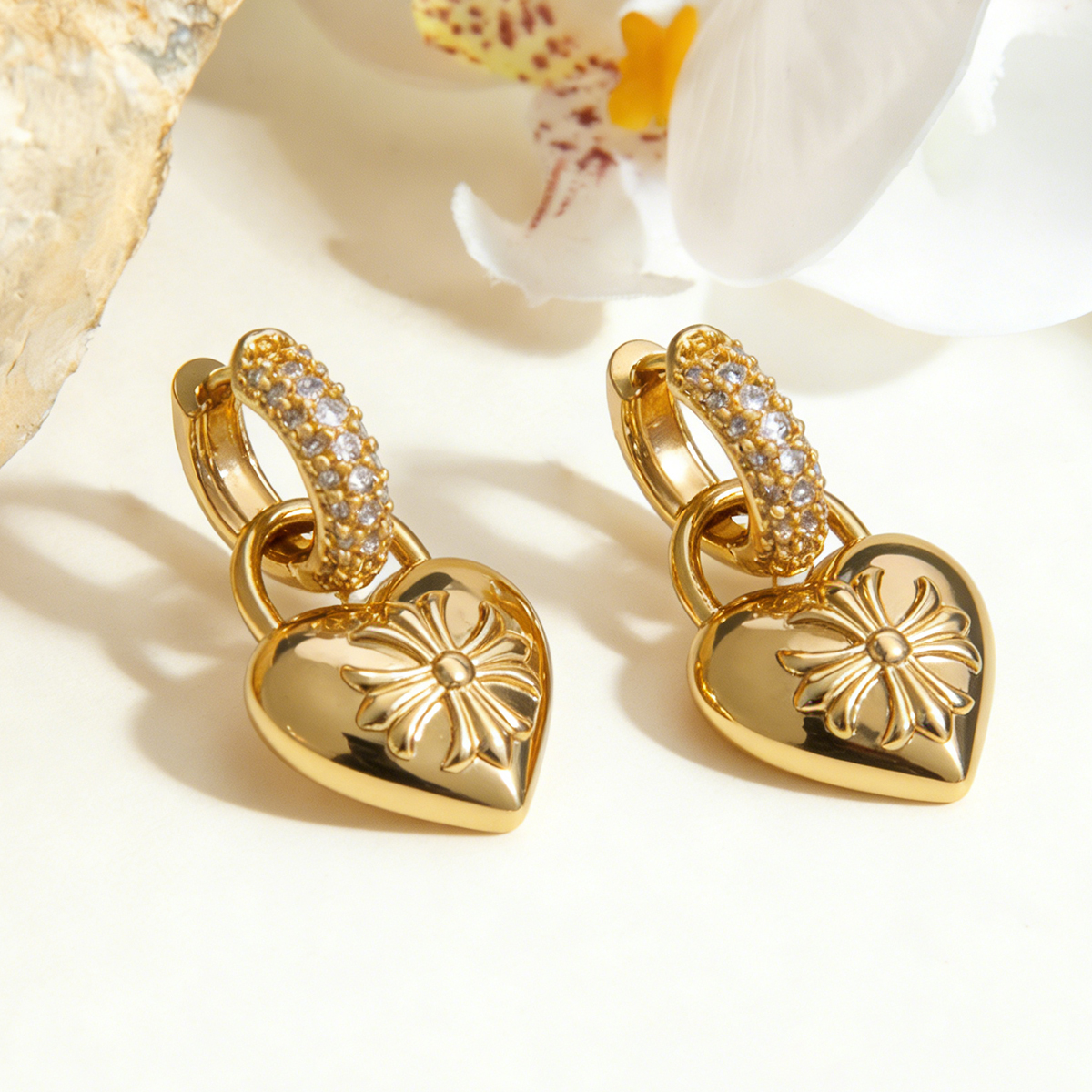 Three-dimensional Geometric Earrings For Women In Copper With Golden Plated Electroplated Finish And 0.01µm Coating Thickness 6