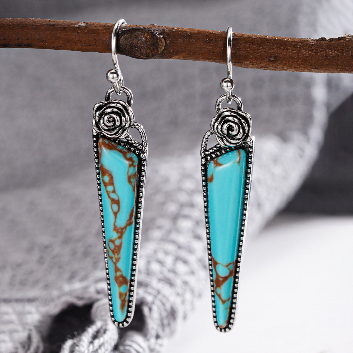 Three-dimensional Geometric Drop Earrings For Women In Copper With White K Plated Water Plating And 0.03µm Coating Thickness
