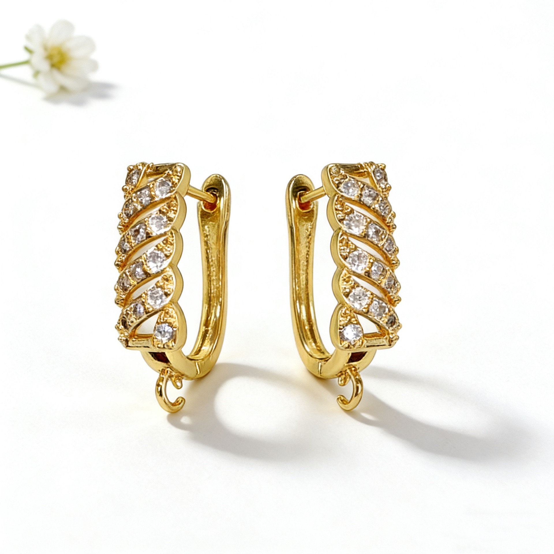 Three-dimensional Geometric Drop Earrings For Women In Golden Plated Copper With Zircon Inlay And Water Plating 3