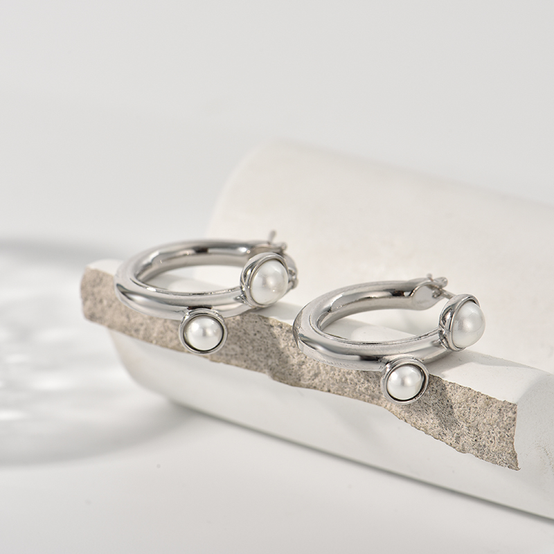 Three-dimensional Geometric Earrings For Women, Electroplated Copper With Golden Plated Finish And Artificial Pearl Inlay 3