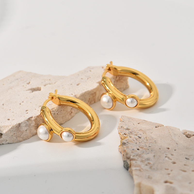 Three-dimensional Geometric Earrings For Women, Electroplated Copper With Golden Plated Finish And Artificial Pearl Inlay 7
