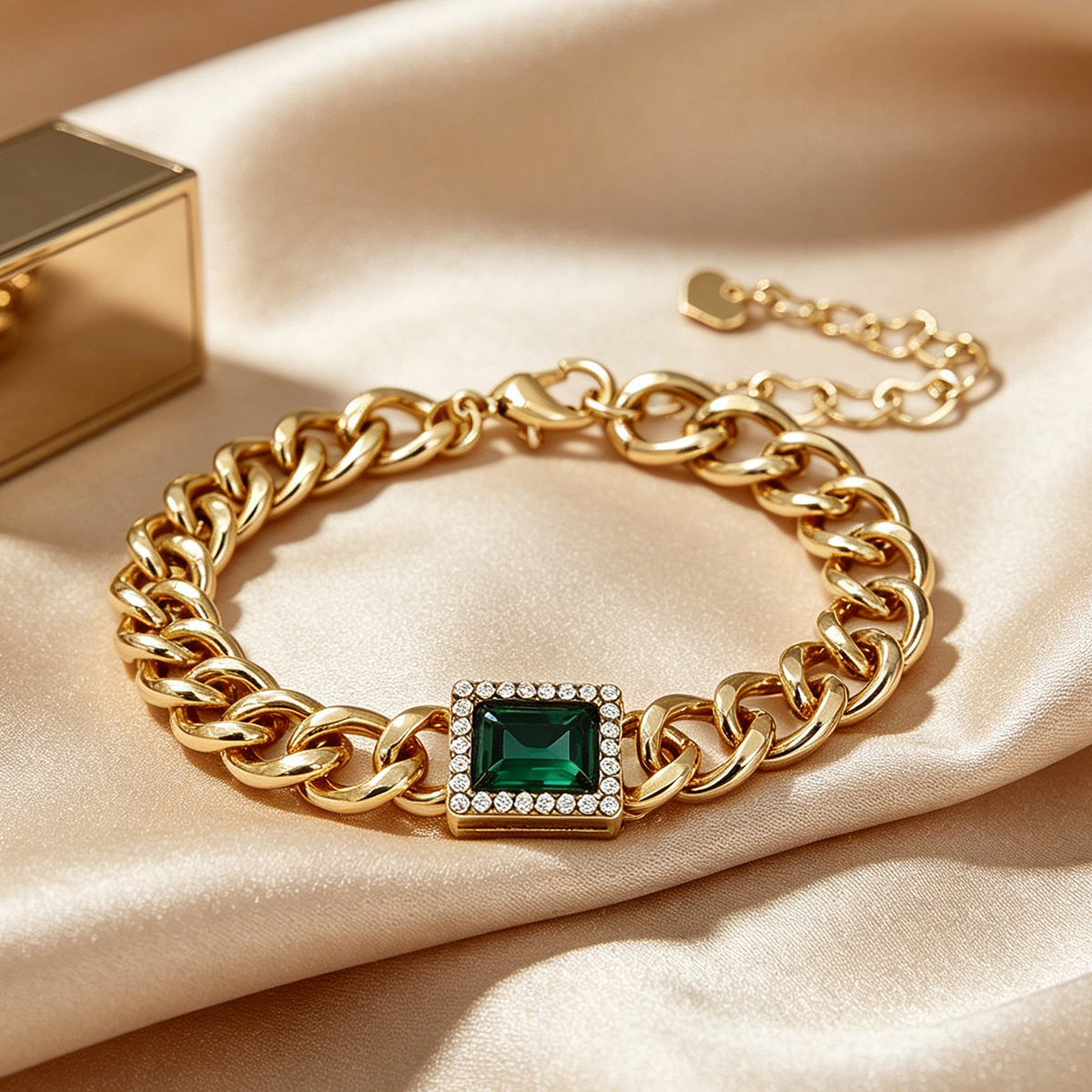 Three-dimensional Geometric Bracelets For Women In Golden Plated Copper With Zircon Inlay, Electroplated Finish 4