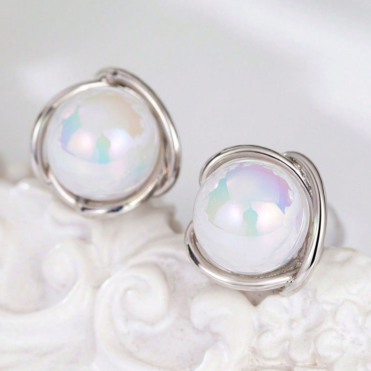 Three-dimensional Geometric Stud Earrings For Women In Copper With White K Plated Water Plating And 0.03µm Thick Coating 8