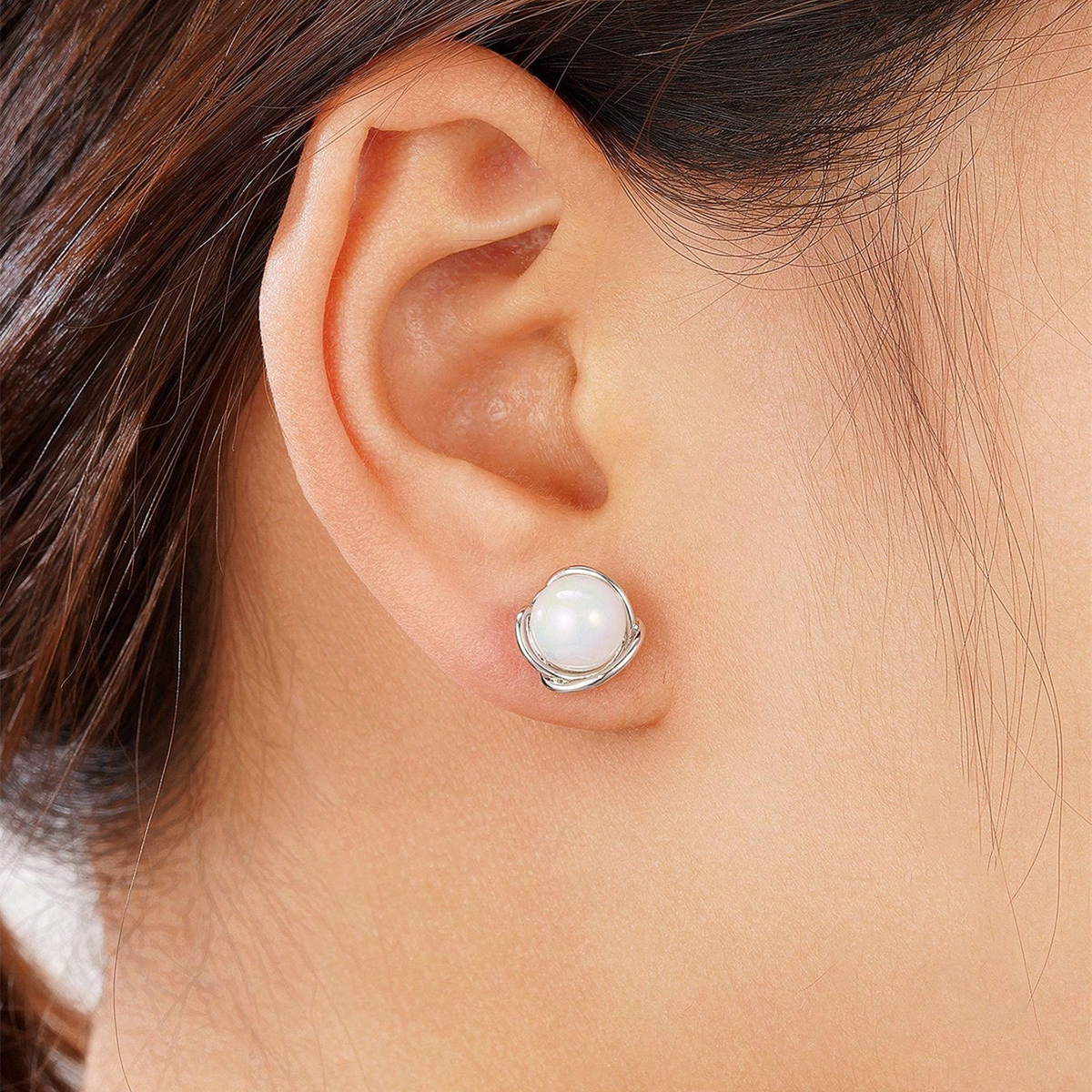 Three-dimensional Geometric Stud Earrings For Women In Copper With White K Plated Water Plating And 0.03µm Thick Coating 10