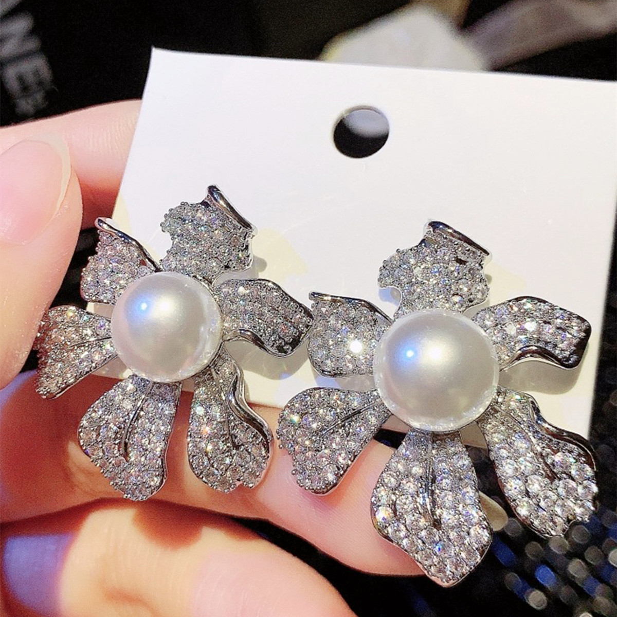 Three-dimensional Geometric Stud Earrings In Copper With White K Water Plating And 0.03µm Thick Coating, Featuring Pearl Inlay