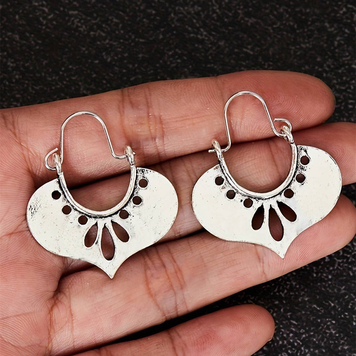 Three-dimensional Heart Shape Earrings For Women In Copper With White K Plated Water Plating And 0.03µm Thickness