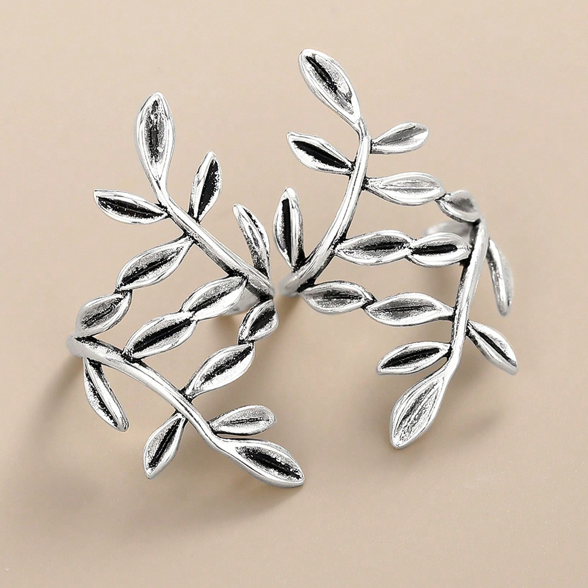 Three-dimensional Leaf Clip Earrings For Women In Copper With KC Golden Water Plating And 0.03µm Thickness 2