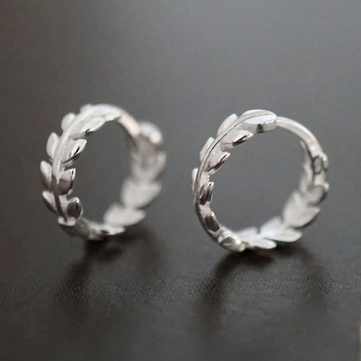 Three-dimensional Leaf Earrings For Women In Copper With White K Plated Water Plating And 0.03µm Coating Thickness 2