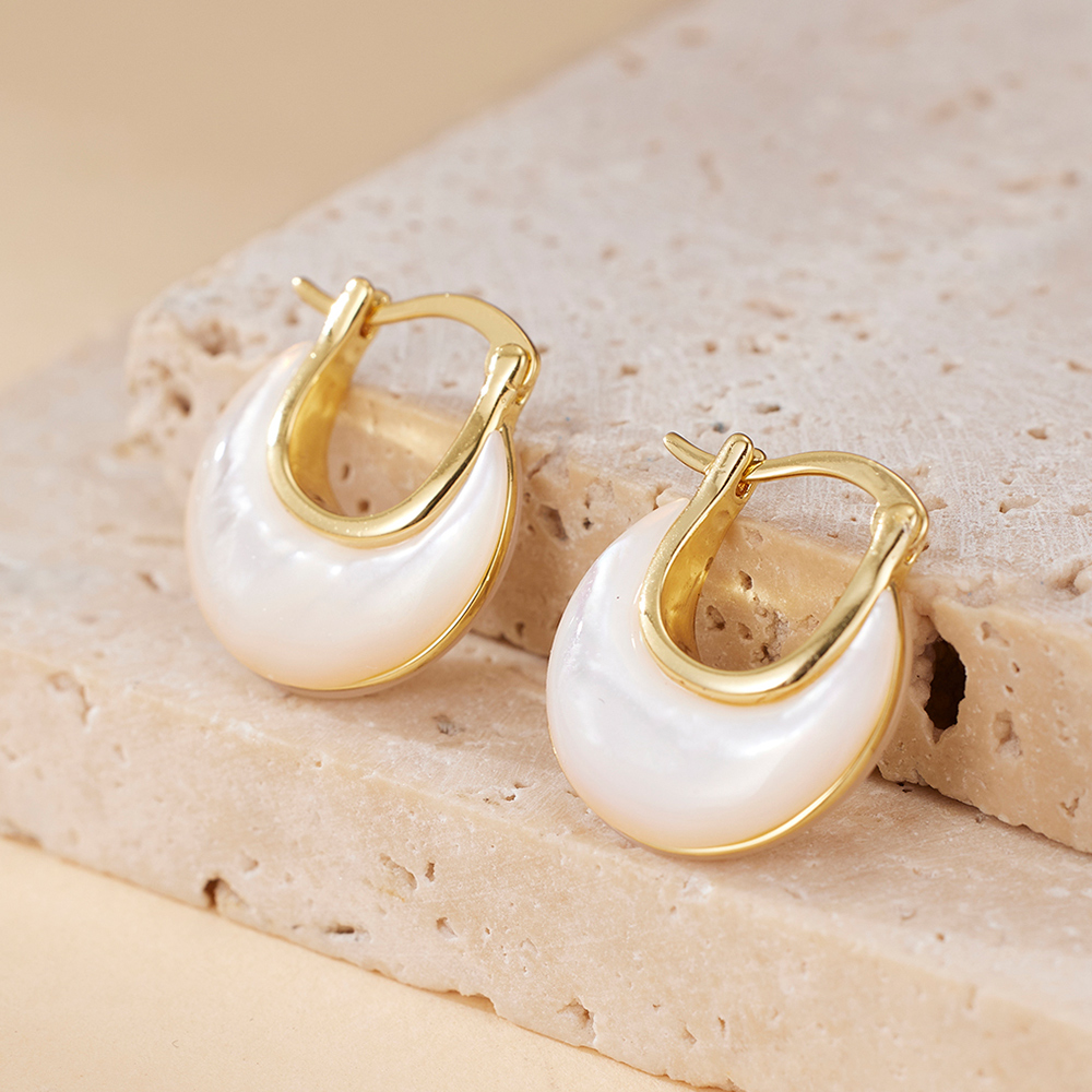 Three-dimensional Semicircle Earrings For Women In Copper With 18K Real Gold Plated Water Plating And 0.03µm Thickness 3