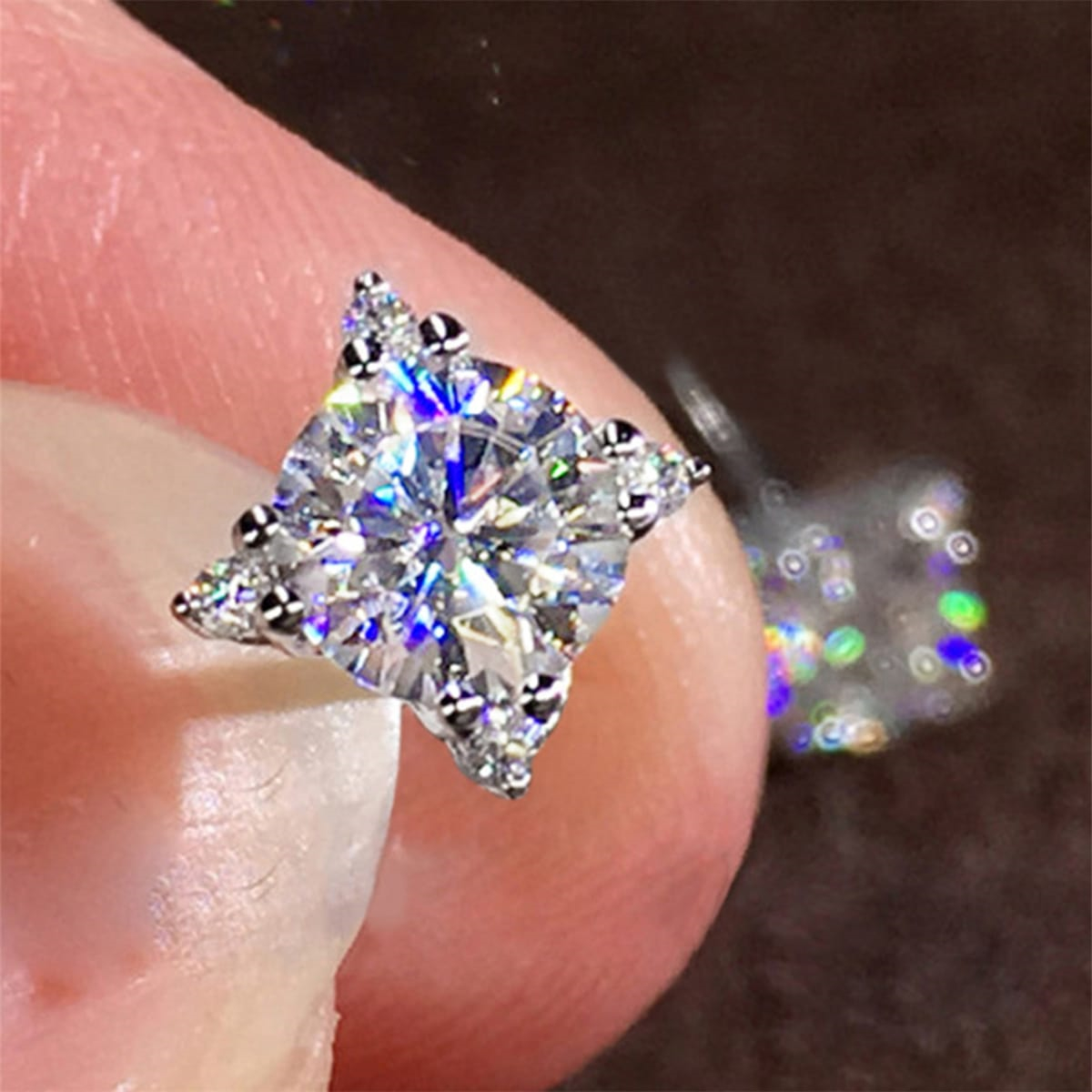 Three-dimensional Square Stud Earrings For Women In Copper With White K Water Plating And Zircon Inlay