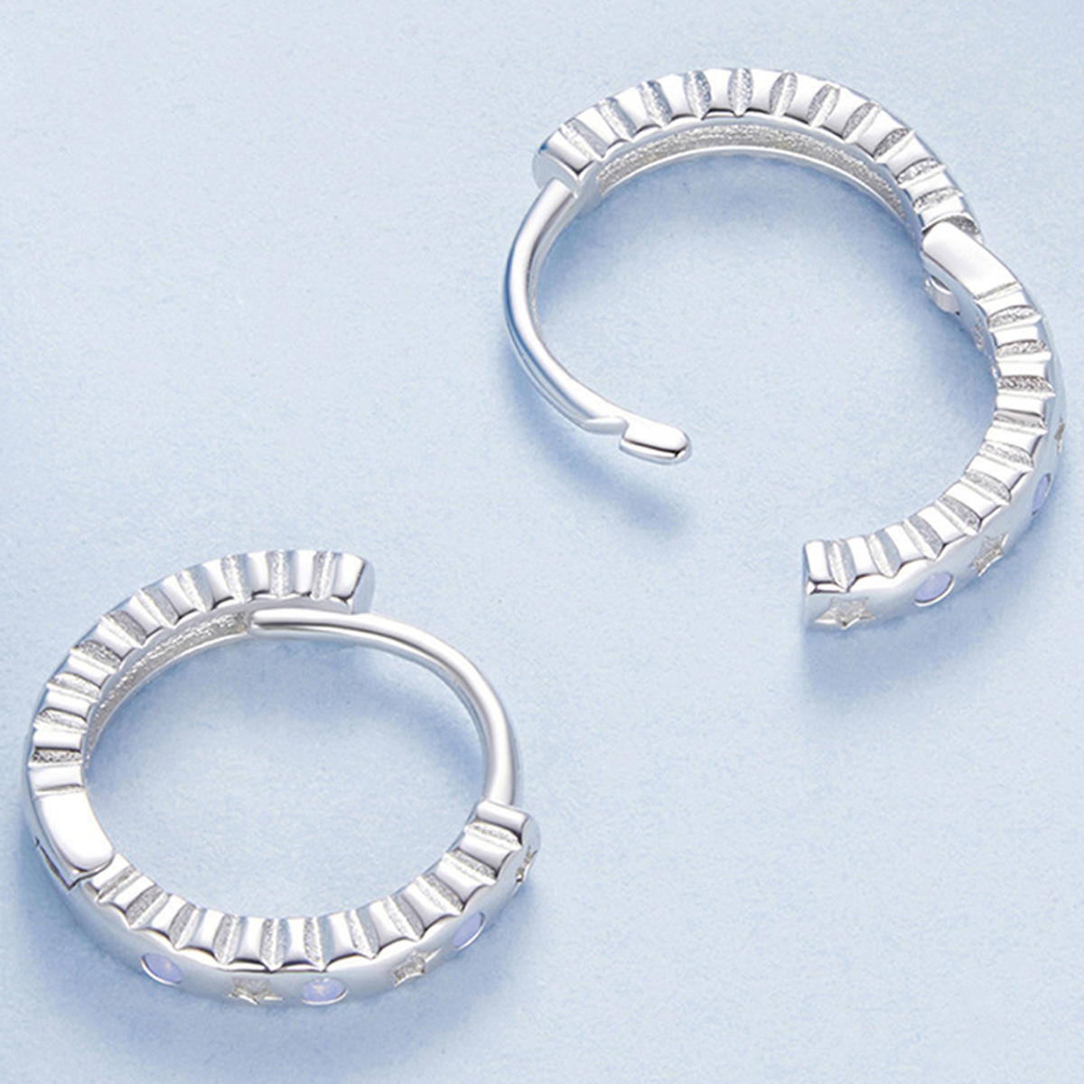 Three-dimensional Star Earrings In Copper With White K Water Plating And 0.03µm Thick Coating 4