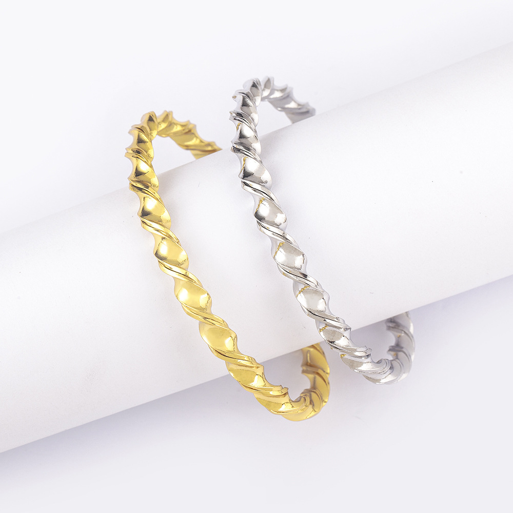 Twist Copper Wristband Featuring 18K Real Gold Plated Material With Electroplated Craft In Gold Color 2