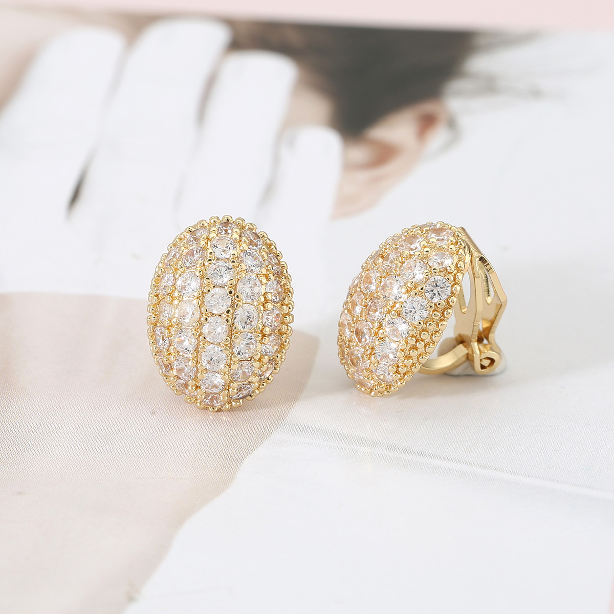 Unisex Oval Clip Earrings In Golden Copper With Electroplated Gold Plating And Rhinestone Inlay 3