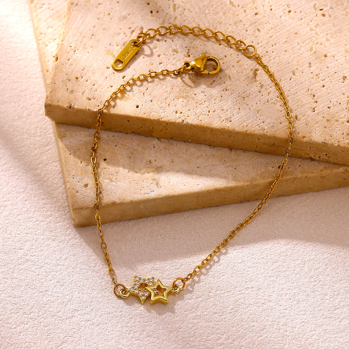 Unisex Pentagram Bracelet With Bezel Setting, 18K Real Gold Plated Copper, PVD Coated, Featuring Zircon Inlay And Cable Chain 3
