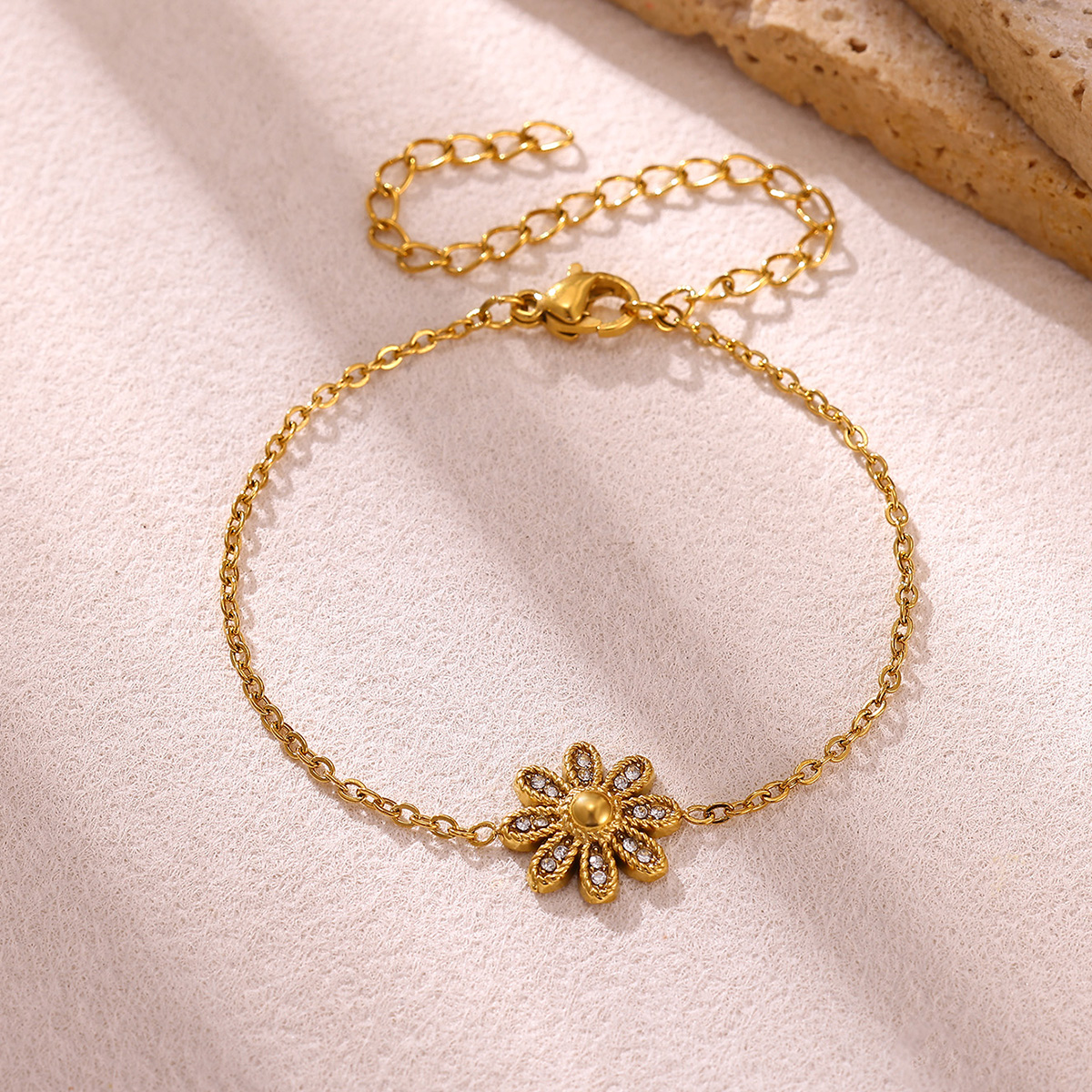 Unisex Pentagram Bracelet With Bezel Setting, 18K Real Gold Plated Copper, PVD Coated, Featuring Zircon Inlay And Cable Chain 5