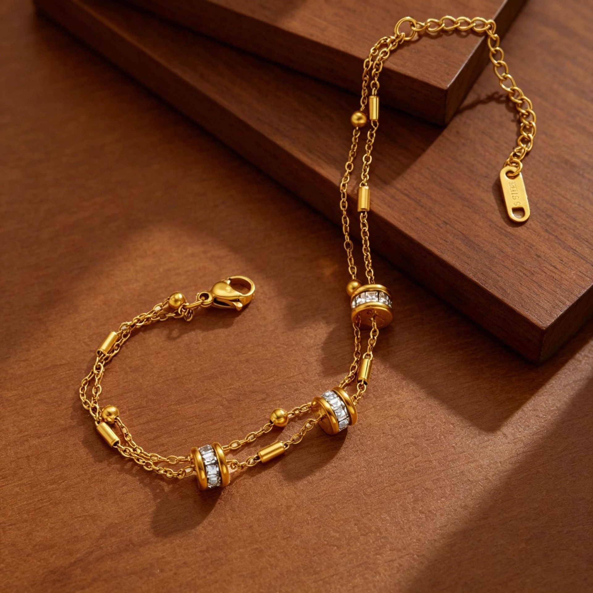 Unisex Rhombus Bracelet In 304 Stainless Steel With Electroplated Gold Plating, Perfect For Travel 2